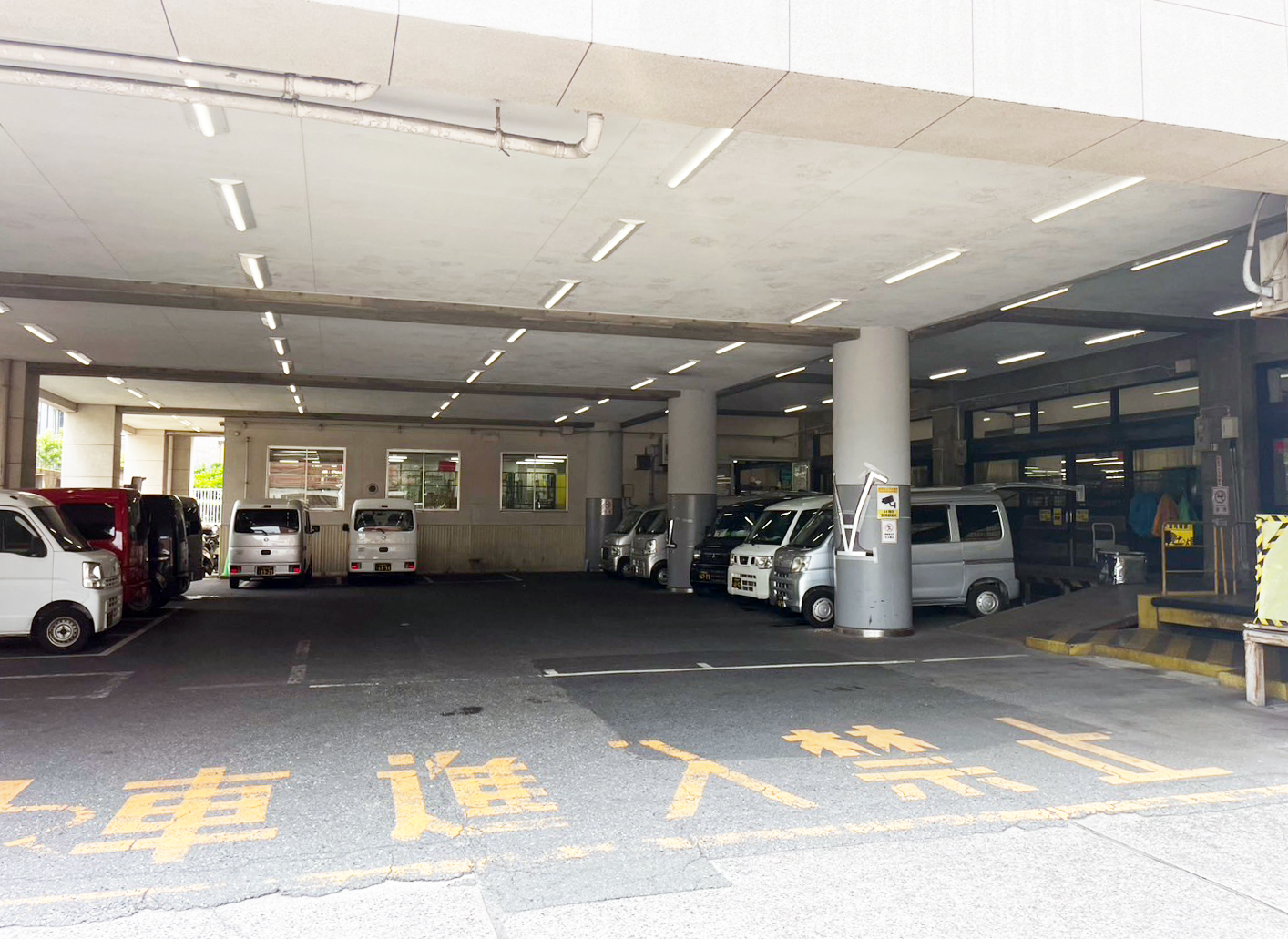 株式会社ESTの軽貨物車両拠点